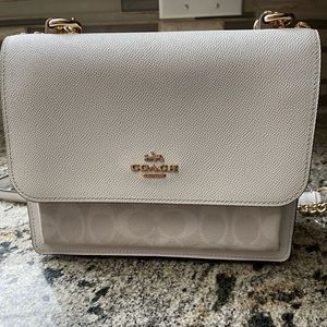 *SOLD ELSEWHERE* Coach Klare crossbody